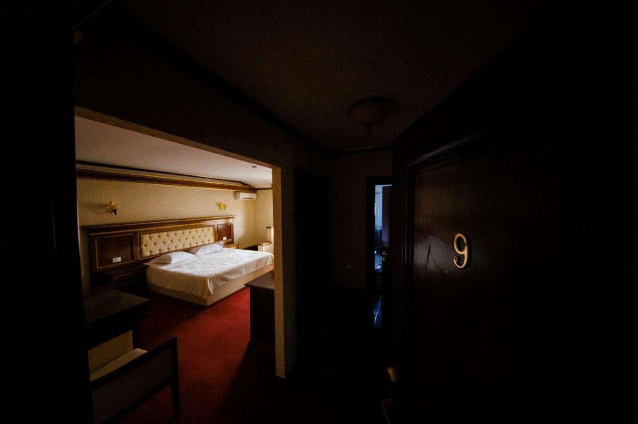 Cazare Plopii Fara Sot Iasi Extérieur photo