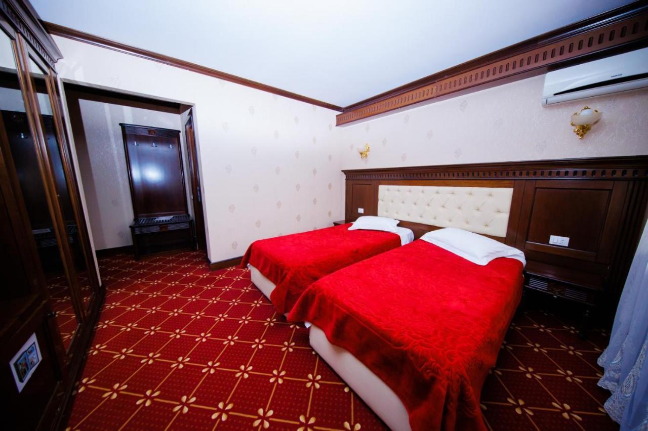 Cazare Plopii Fara Sot Iasi Extérieur photo